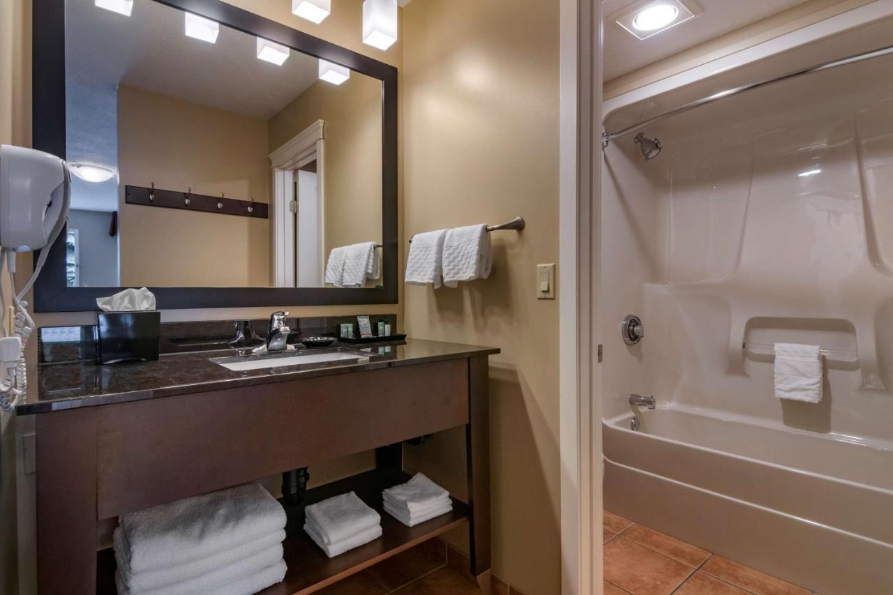 Best Western Sicamous Inn Eksteriør billede